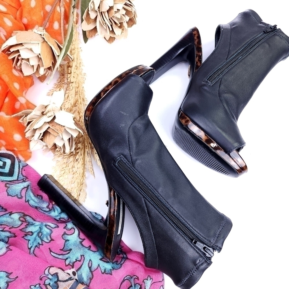 Diane Von Furstenberg Black Leather Platform Thick Heels Sz 8m - Picture 4 of 13